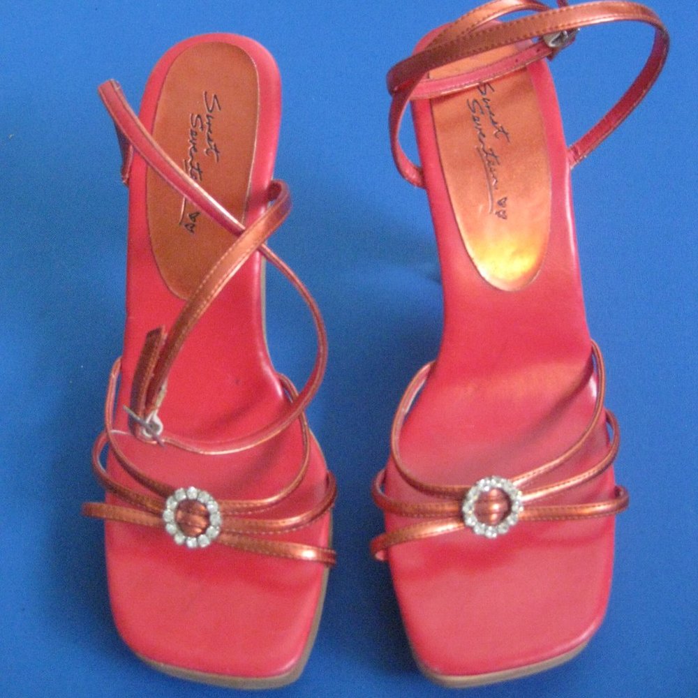 Sweet Seventeen Red Metallic Strappy Platform Chunky High Heel Sandals Size 7